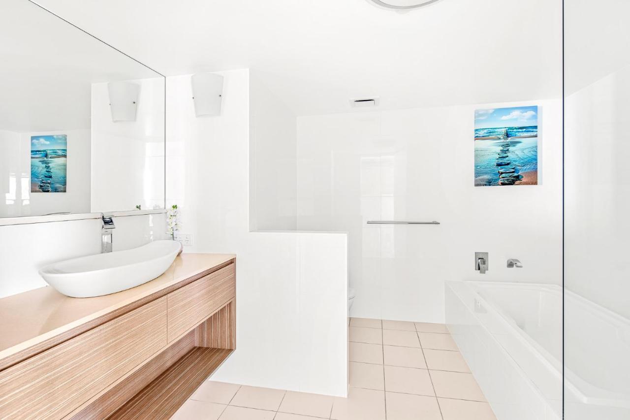 Crown Towers Resort - Private 3 Bedroom Apartment Guldkusten Exteriör bild